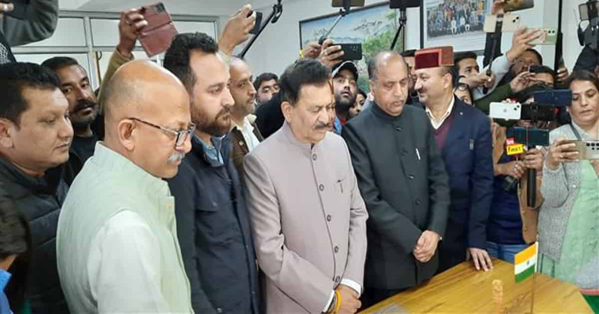 Resignation of 3 independent mlas in himachal