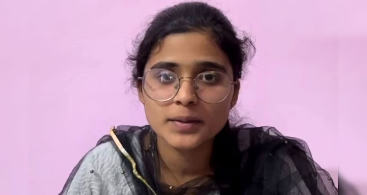 Gurpreet kaur second topper 12th class board hp kangra commerce