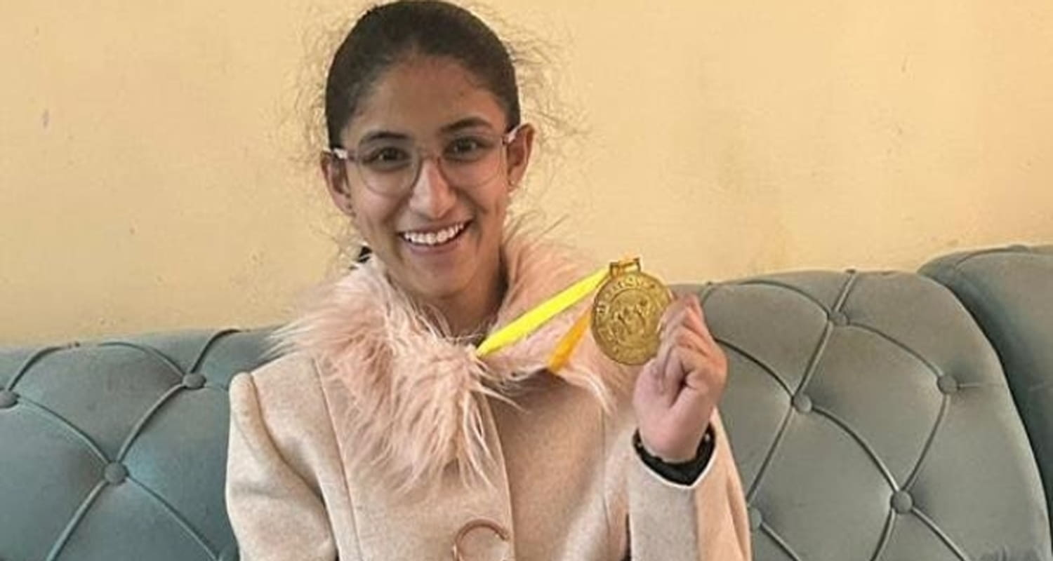 Himachal mandi sarkaghat 13 year old antara thakur passes isro uvika exam