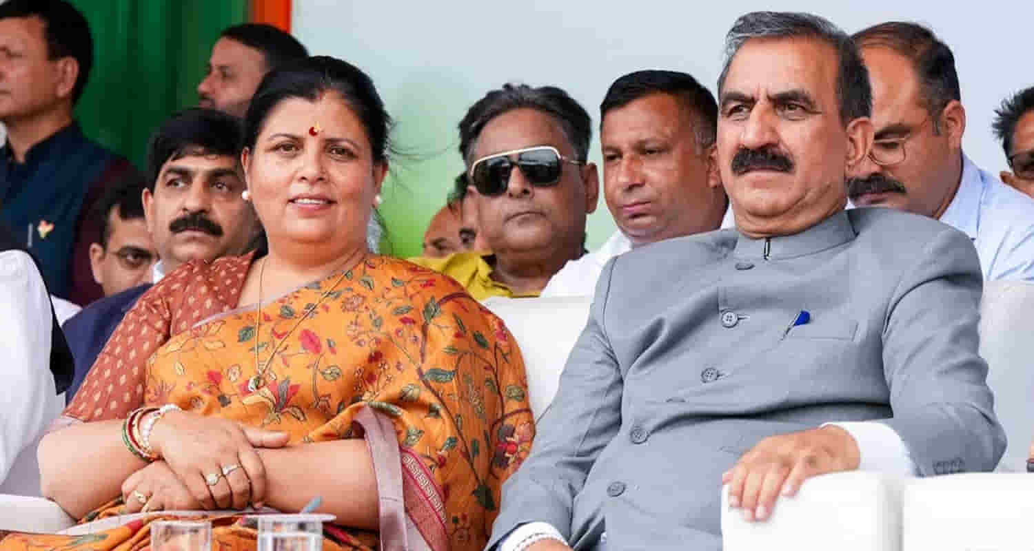 For the first time in the history of himachal husband and wife together in assembly during monsoon session
