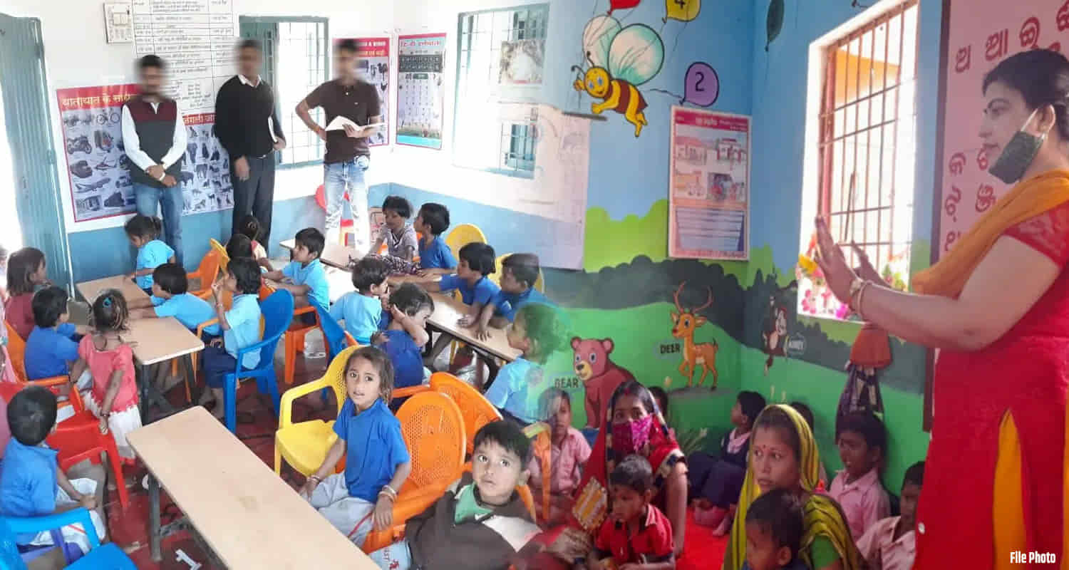 Recruitment for 27 posts of anganwadi worker anganwadi assistant in himachal solan district