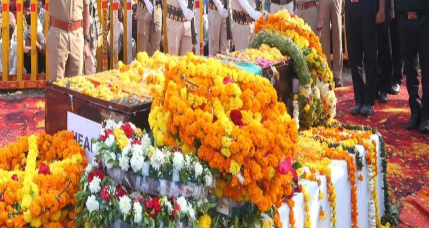 Indian army soldier dinesh kumar sharma gujarat ahmedabad hamirpur himachal pradesh