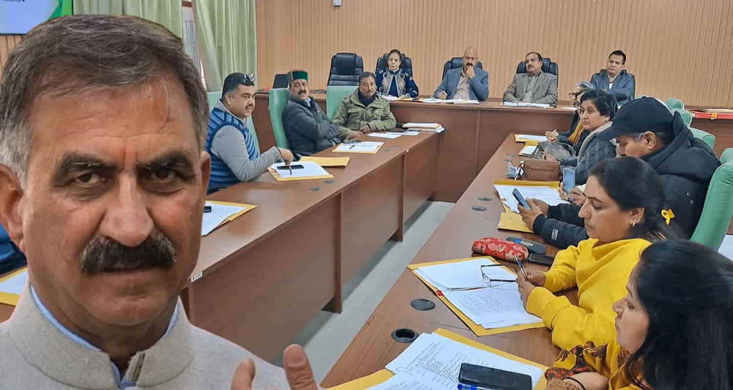 Congress councillor of nagar nigam mandi protests against reducing scope of sardar patel university mandi himachal