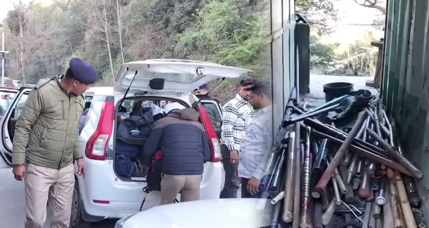 Hockey rods and sticks found tourist vehicles in himachal shimla