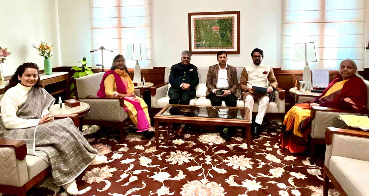 Himachal mps met finance minister leadership anurag thakur demanded rs 900 crore