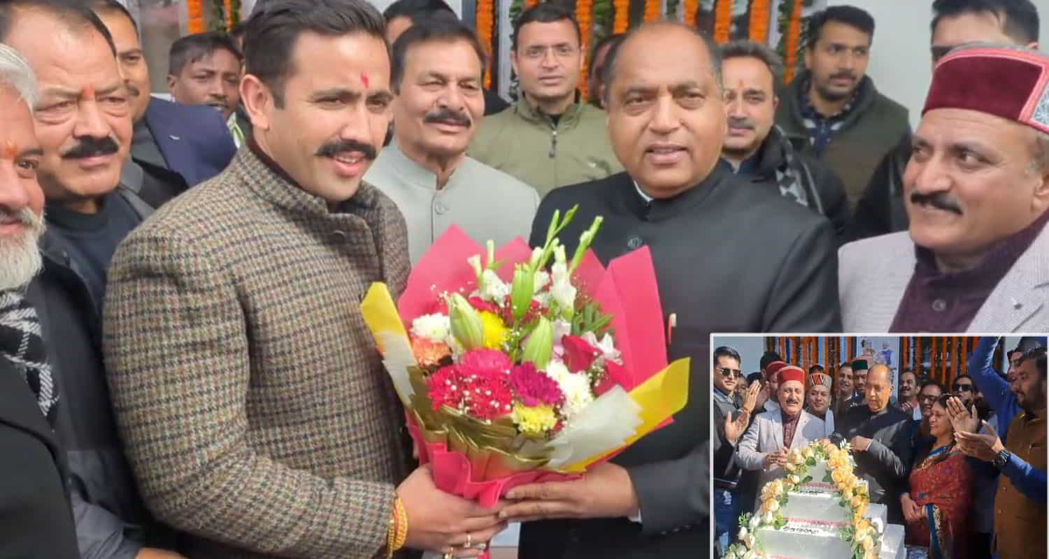 Vikramaditya singh reached jairam thakur residence to wish him on his birthday