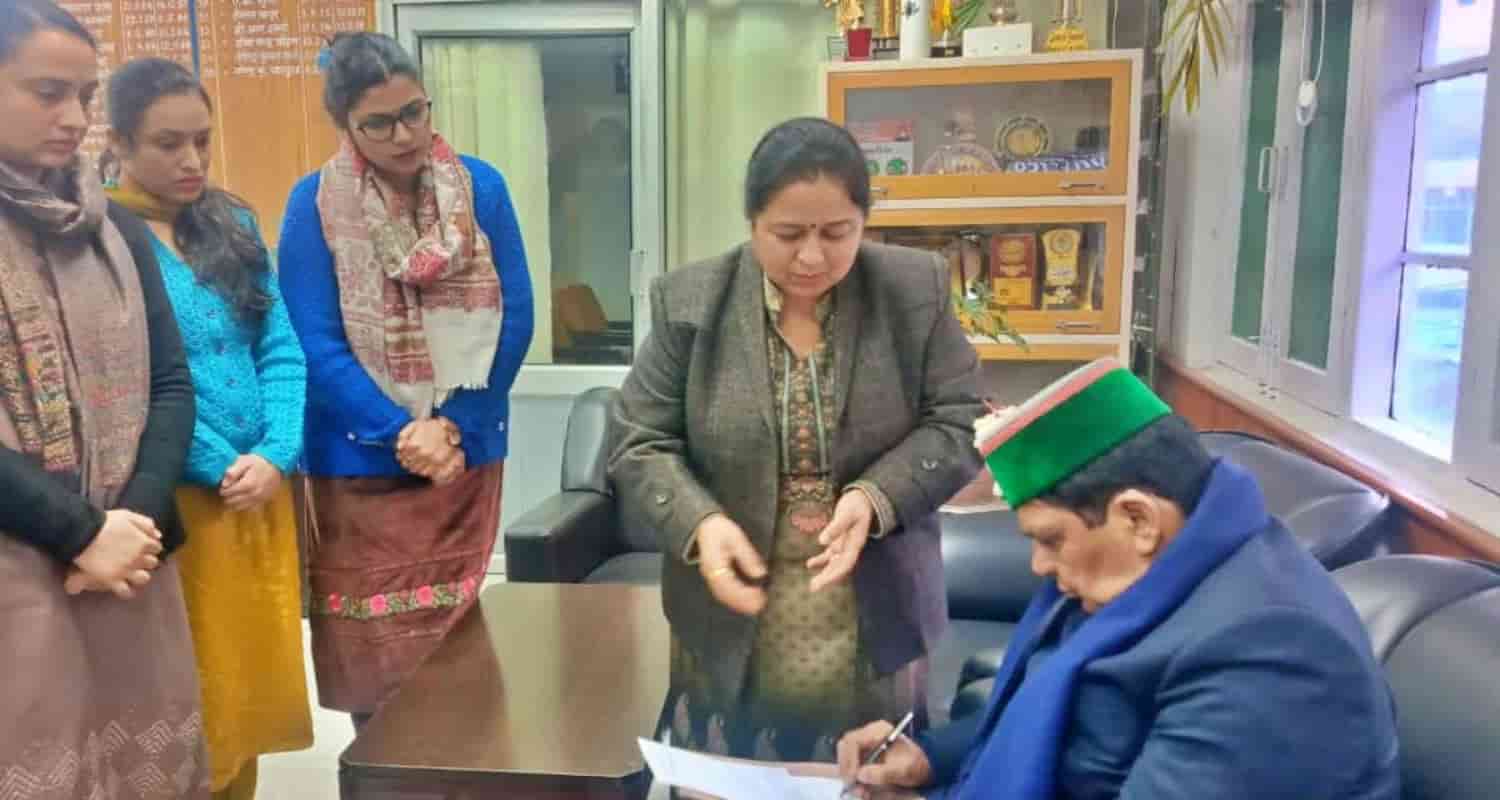 Health Minister Mandi